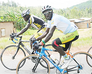 Abraham Ruhumuriza (R) will be one of Team Rwandau2019s riders in the five-day event. 