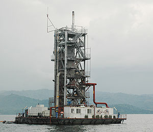 The rig of the Methane Gas Plant on Lake Kivu during the pilot phase (File Photo)