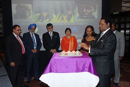 Williams Nkurunziza (R), Gurjit Singh, a UN Official and African Diplomats during a candle-lighting event in India (Courtsey Photo)
