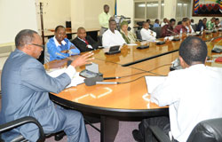 Minister Protais Musoni addresses Media practitioners at his office. (Photo J Mbanda).