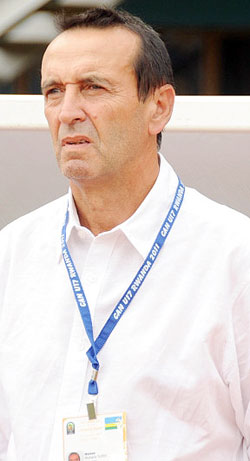 Junior Wasps coach Richard Tardy has a huge pool of players to choose from. (File Photo)