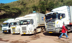 Trucks  at Rusumo border cannot be cleared afer 5.30 p.m. (Photo by S. Rwembeho.).