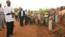 Kigali City Mayor Fidel Ndayisaba speaks to residents employed to carry out community activities in Nduba Sector, Gasabo District (Courtesy Photo).