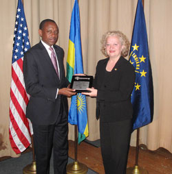 Ambassador James Kimonyo (L)  and Jane Gehlhausen, Director of International and Cultural Affairs Office of Mayor Gregory A. Ballard, City of Indianapolis (Coutsey Photo).