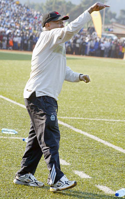 PERFECT START: Ntagwabira has been tasked to end Rayonu2019s trophy drought by winning the team to this yearu2019s Peace Cup. (File photo)