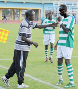 Kayiranga passing on tips to his players yesterday. (Photo: T. Kisambira)