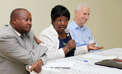 (L-R) Dr Desire Ndushabandi vice Rector of NUR in Charge of Finance and administration, Dr Agnes Binagwaho of MINISANTE and Ira Magaziner of Clinton Initiative (Photo T Kisambira)