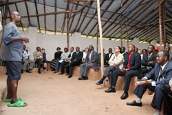 A TIG convict speaks to the visiting legal experts of the Commonwealth (Photo T.Kisambira)