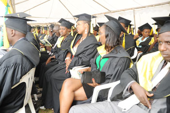 Thousands graduate each year in Rwandau2019s higher institutions of learning(File Photo)