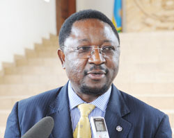  The outgoing UNICEF Resident Representative, Dr. Joseph Foumbi speaks to journalists after meeting President Kagame at Village Urugwiro, yesterday. The New Times /Village Uruwiro