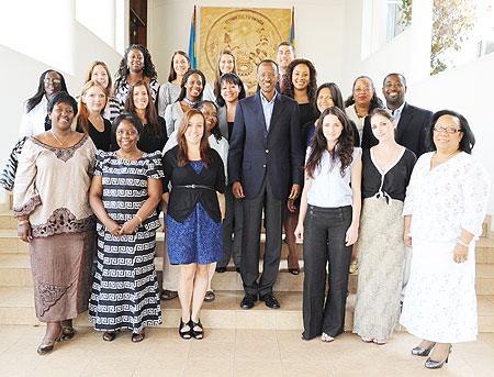 President Kagame with students and staff from Long Island University yesterday. The New Times/Village Urugwiro. 