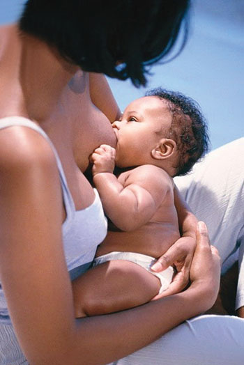 Mothers need more time to bond with their newborns, during maternity leave.
