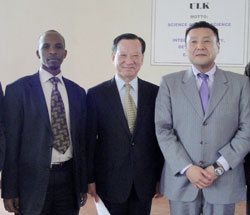 L-R; ULK Rector Dr. Ezechiel Sekibibi, Japanese Ambassador to Rwanda Kunio Hatanaka and Japanese political scientist, Dr Sadaharu Kataoka pose for a group photo The New Times /Courtesy