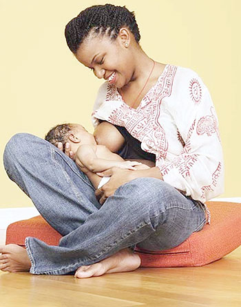 Breasfeeding has its fare share of benefits. Net photo