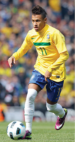 Brazil's Neymar runs with the ball during their International friendly football match against Scotland. Net photo