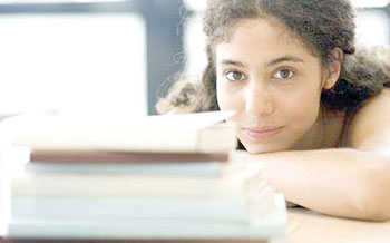 Students need to determine their priorities if they want to achieve academic excellence.