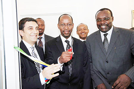 L-R Rwanda's Honorary Consul to Turkey Inanc Cifti, RDB's John Gara and Minister Francois Kanimba unveil the RDB office in Istanbul yesterday. The New Times /Courtesy.