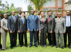 Prime Minister Makuza (C) with JCI members. The Sunday Times /Courtesy