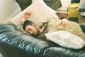 The couch is all a CouchSurfer desires. Net photo