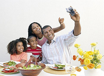 Family bonds are stronger than anyother. Net Photo