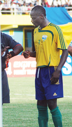 Katauti is ready to sign a short-term contract at Rayon but the Blues are pushing for a season-long deal. The New Times / File.