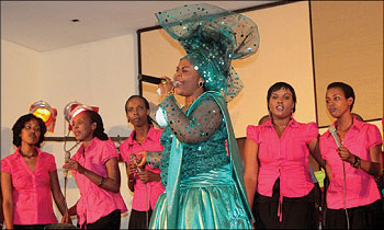 Lillian Kabaganza (C) performing at the launch of her album, backed up by Gates of Heaven choir./ Courtesy photo.