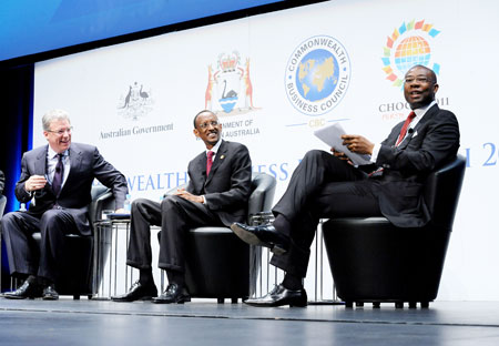 L-R Tom Albanese, Chief Executive of Rio Tinto, President Kagame, and Aigboje Aig-Imoukhuede, CEO of Access Bank. The New Times / Urugwiro Village.