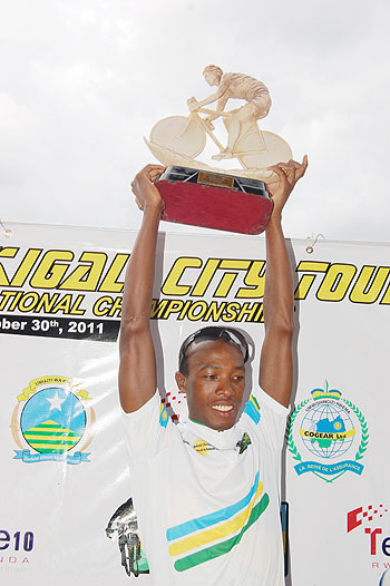 Niyonshuti had to dig deep to defend his Tour of Kigali title. The New Times / O. Arinaitwe