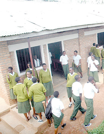 Secondary school students will be able to access condoms to prevent HIV-AIDS prevalence and teenage pregnancies. The New Times / File