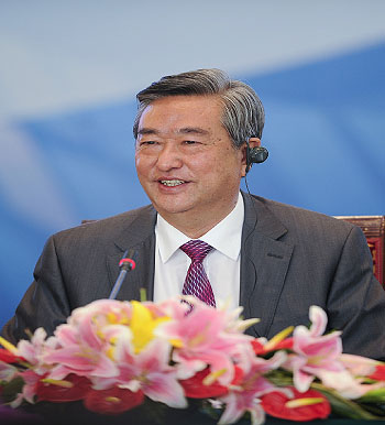 President of Xinhua News Agency Li Congjun speaks during the World Media Summit Presidium Meeting in Beijing, capital of China, Sept. 27, 2011. Leading figures from the worldu2019s most renowned media organizations attended the meeting in Beijing Tuesday.   P