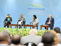  (L-R) Pichet Kampeta Sayinzoga, Gabriel Negatu, BBC news anchor, Zainab Badawi, and Amb. Michel Arrion during a session on strategic use of aid. The New Times / Urugwiro Village.