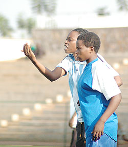 AS Kigali coach Grace Nyinawumuntu passing on tips to her players last season. (The New Times; File photo)