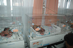 Children in an incubator.Gihundwe Hospital has moved to help mothers with premature babies. The New Times / File.
