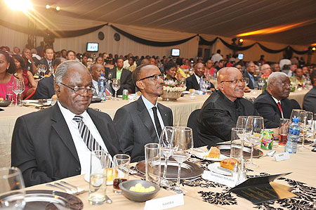 L-R: President Hifikepunye Pohamba of Namibia, President Kagame and Jacob Zuma of South Africa at a gala dinner in Bloemfontein as part of ANC centenary celebrations.  The New Times / Village Urugwiro. 