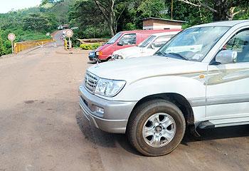 Cars await clearance at Rusumo border post near Tanzania 