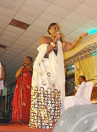 Cu00e9cile Kayirebwa crowns the Cultural Evening with some of her fantastic tracks such as u201cNone Twazau201d.