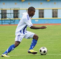 Midfielder Fuadi Ndayisenga put the game beyond Amagaju's reach with Rayon's second goal yesterday. The New Times B. Mugabe