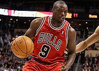 Luol Deng led the way with a double-double as the Bulls relied on their depth to take care of the Celtics. Net Photo.
