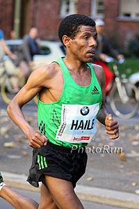 Haile Gebrselassie fell short of the Olympic mark in Tokyo. Net photo.