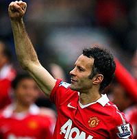 Ryan Giggs fired in a 90th minute winner on his 900th appearance for Manchester United. Net photo.