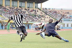 APRu2019s Thailand-born striker Lionel Saint Preux (left), seen here in action against Police in a league match last week, will miss Wednesdayu2019s game due to suspension. The New Times/File.