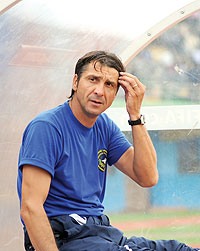Police FCs coach Goran Kuponovicu2019s side needs to win their remaining matches in order to lift the league title. The New Times / File.