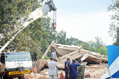 A rescue operation at the Petit Meridien building, which collapsed on Tuesday, killing one person.  The New Times File.