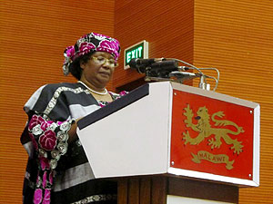 Joyce Banda, Malawi Vice President, delivers her inaugural speech moments after being sworn in as the new Malawi President in Lilongwe, capital of Malawi, April 7.  Xinhua.