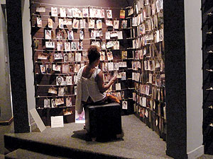 A woman paying her respects at Gisozi Memorial site. Net Photo.