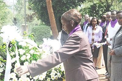 Foreign Affairs Minister Louise Mushikiwabo led the Ministry staff to pay tribute to Genocide victims at Kigali Genocide memorial centre on Thursday.  The Sunday Times/John Mbanda