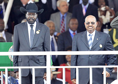 Presidents Salva Kiir (L) and Omar Hassan al-Bashir. Net photo.