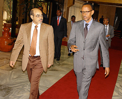 President Paul Kagame (R) and his host, Ethiopian Prime Minister, Meles Zenawi, yesterday. The New Times / Village Urugwiro.