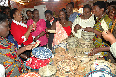 Local handcraft dealers display their products during a past event. The New Times / file.