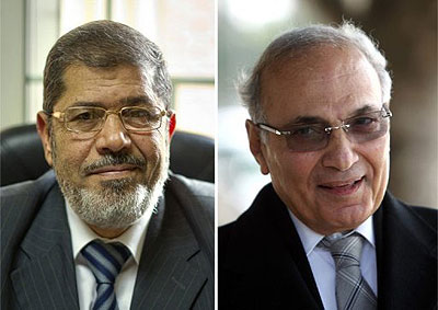 Muslim Brotherhood presidential candidate, Mohammed Mursi (left) and former prime minister Ahmed Shafiq. Net photo.